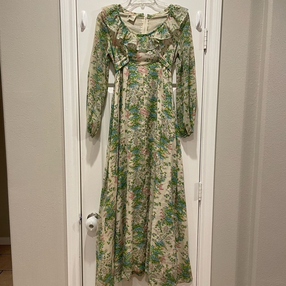 Dresses & Skirts - Vtg 70s This Is Yours Women’s XS Prairie Dress Gunne Style Floral Renaissance